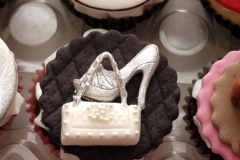 Handbags_and_shoes_cupcakes_4