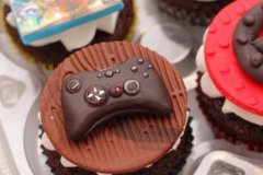 Lego_and_wii_cupcakes_1