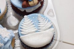 Mickey_Mouse_Winterland_cupcakes_4