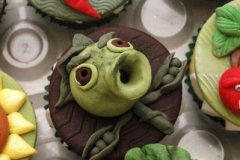 Plants_vs_zombies_cupcakes_4